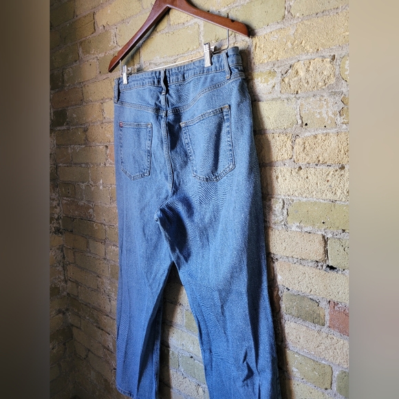 Urban Outfitters BDG Straight Kick High Rise Jeans Size 33 - Picture 2 of 7